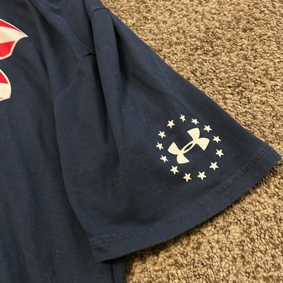 Under Armour American Flag XL - Picture 3 of 5